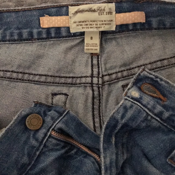 🛑SOLD🛑 Destroyed Abercrombie Jeans Sz8 Wm - Picture 3 of 6
